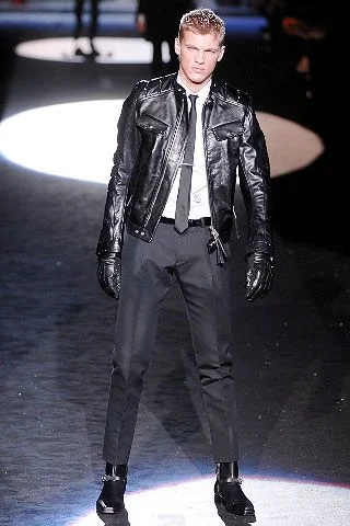 Look 7